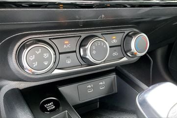 2026 Nissan Kicks MPV - Image 3