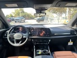 2027 Chevrolet Traverse - Preview 12
