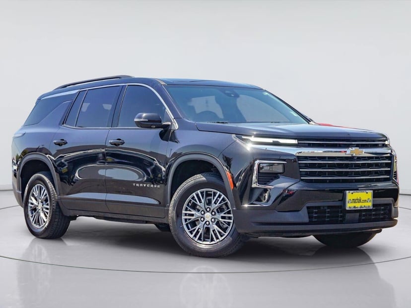 2025 Chevrolet Traverse - Image 1