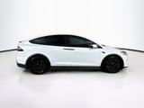 2022 Tesla Model X - Preview 8