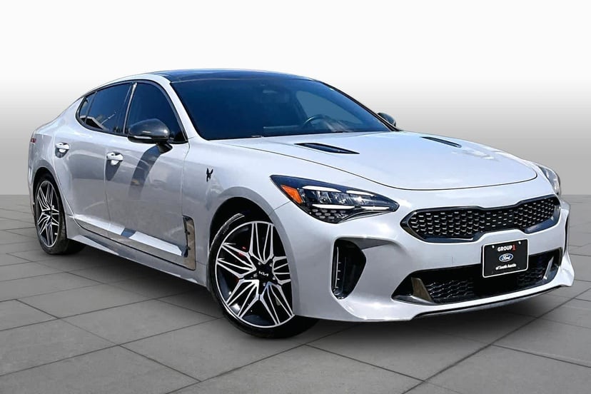 2022 Kia stinger - Image 3