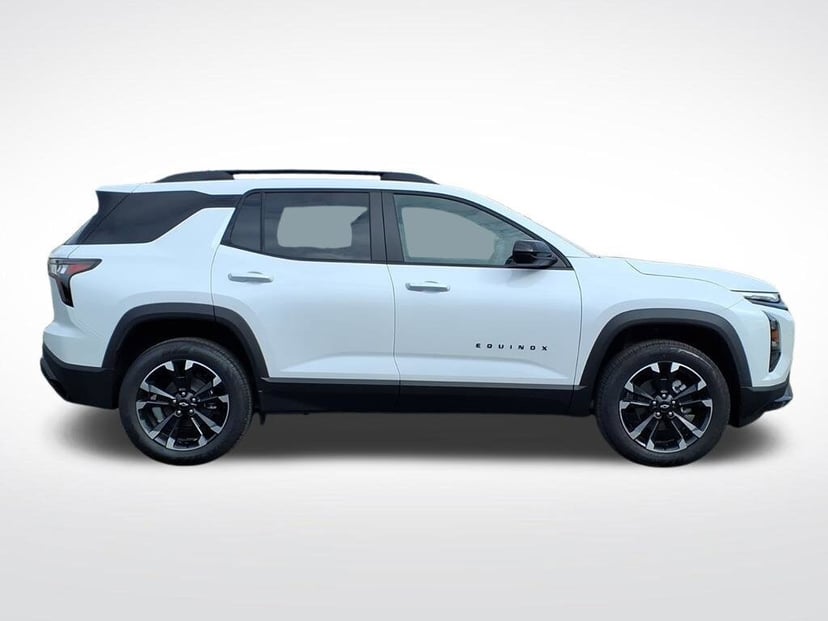 2027 Chevrolet Equinox - Image 1