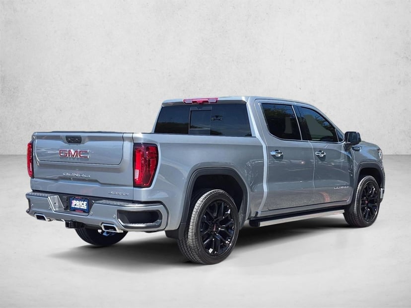 2025 GMC Sierra - Image 3