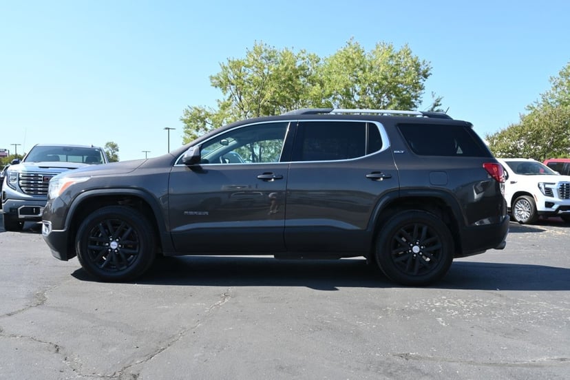 2019 GMC Acadia - Image 2