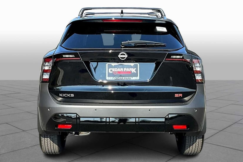 2026 Nissan Kicks - Image 2