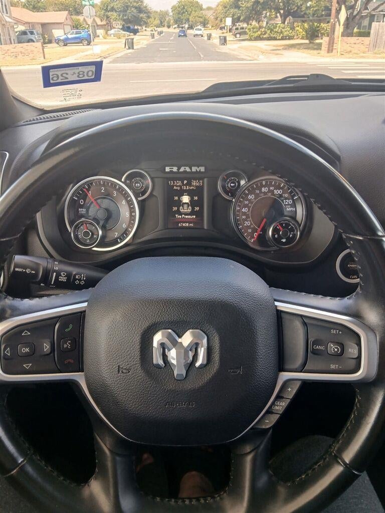 2022 Ram 1500 - Image 3