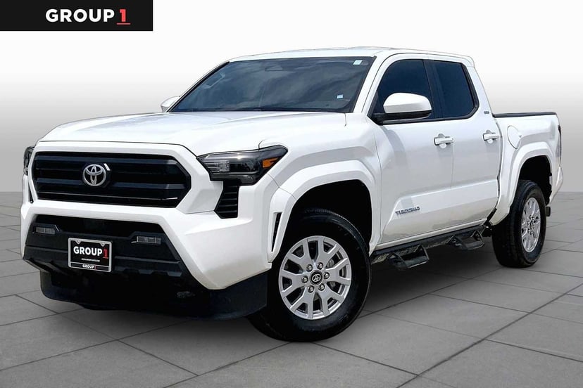 2025 Toyota Tacoma - Image 2