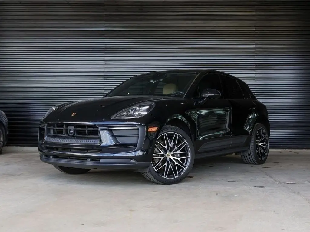 2023 Porsche Macan - Image 1