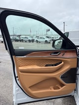 2027 Jeep Grand Cherokee - Preview 10