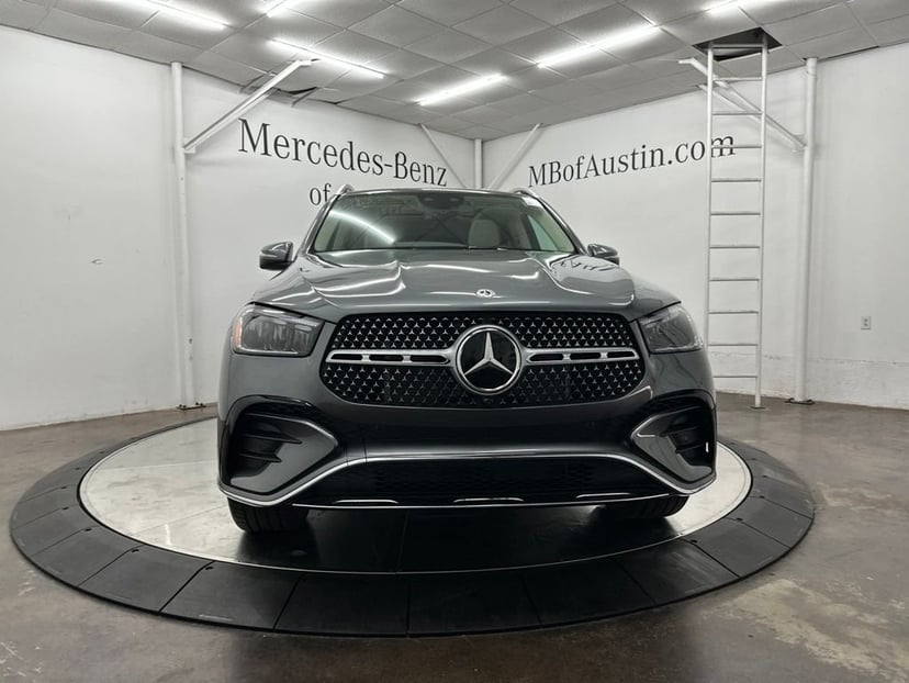 2026 Mercedes-Benz GLE - Image 1