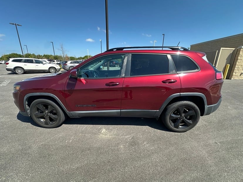2020 Jeep Cherokee - Image 3