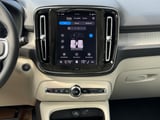 2026 Volvo XC40 - Preview 11