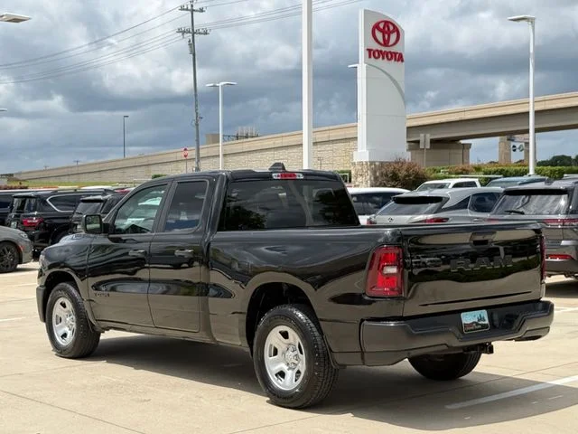 2025 Ram 1500 - Image 2
