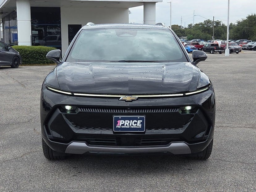 2024 Chevrolet Equinox EV - Image 2