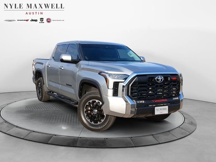 2022 Toyota Tundra - Image 2