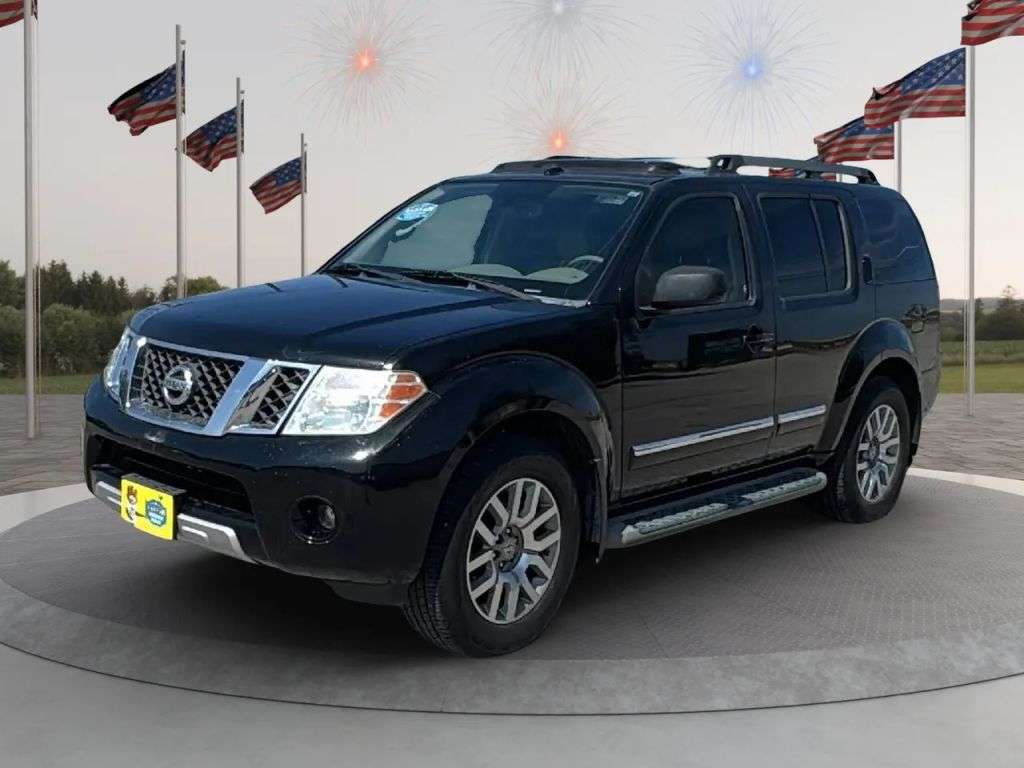 2010 Nissan Pathfinder - Image 1