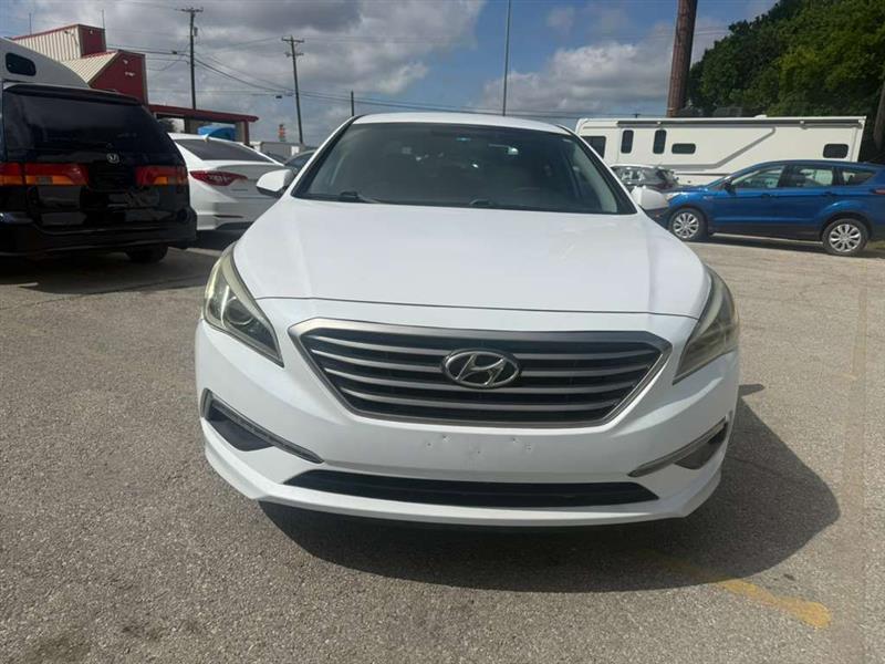 2015 Hyundai Sonata - Image 3