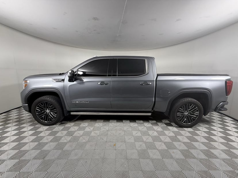 2020 GMC Sierra - Image 2