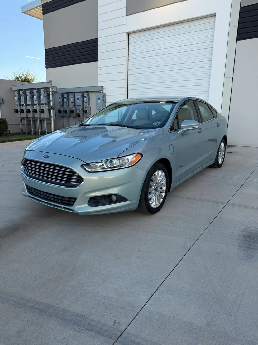 2013 Ford Fusion - Image 1