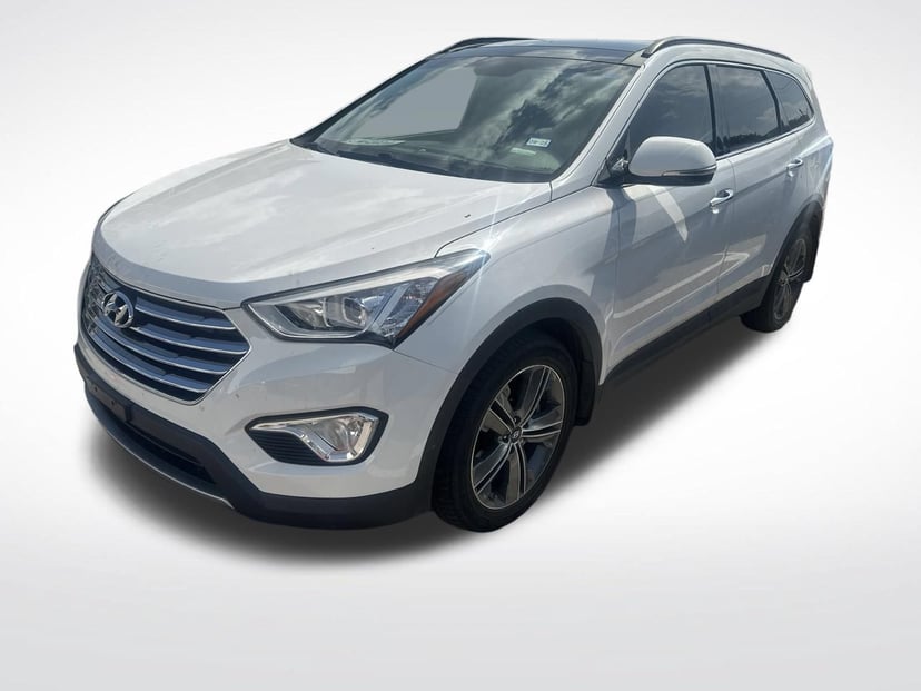 2015 Hyundai Santa Fe - Image 1