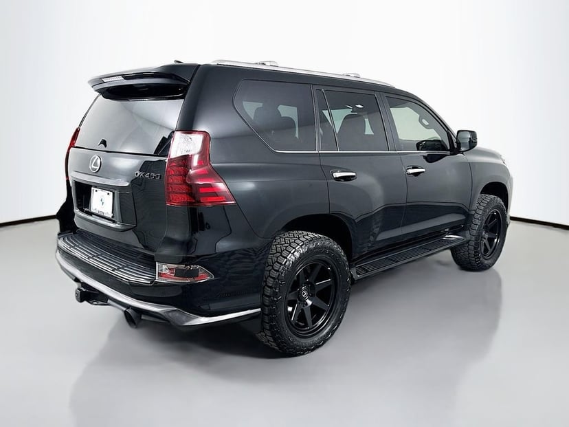 2022 Lexus GX - Image 3