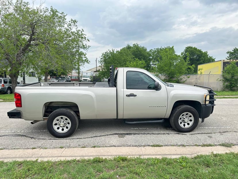 2008 Chevrolet Silverado 1500 - Image 3