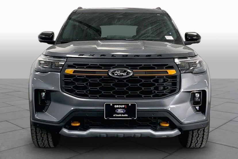 2026 Ford Explorer - Image 3