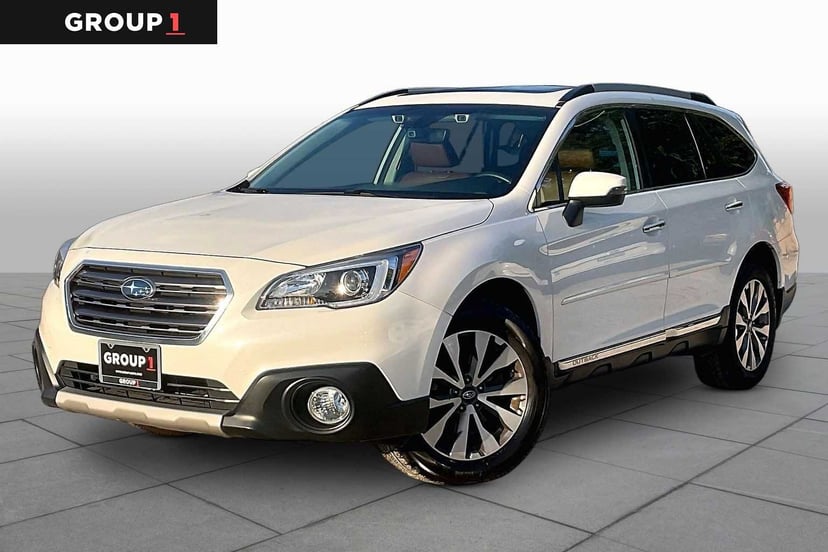 2017 Subaru Outback - Image 2