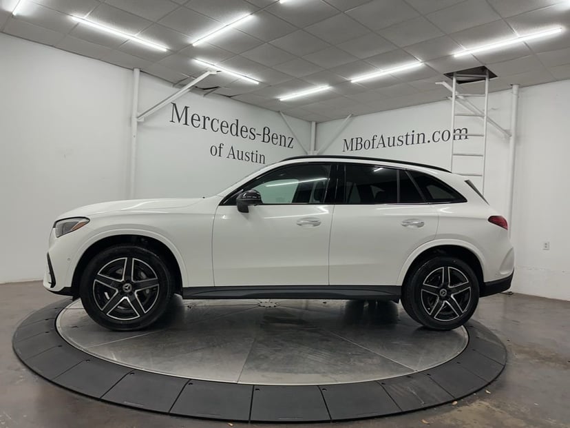 2026 Mercedes-Benz GLC - Image 2