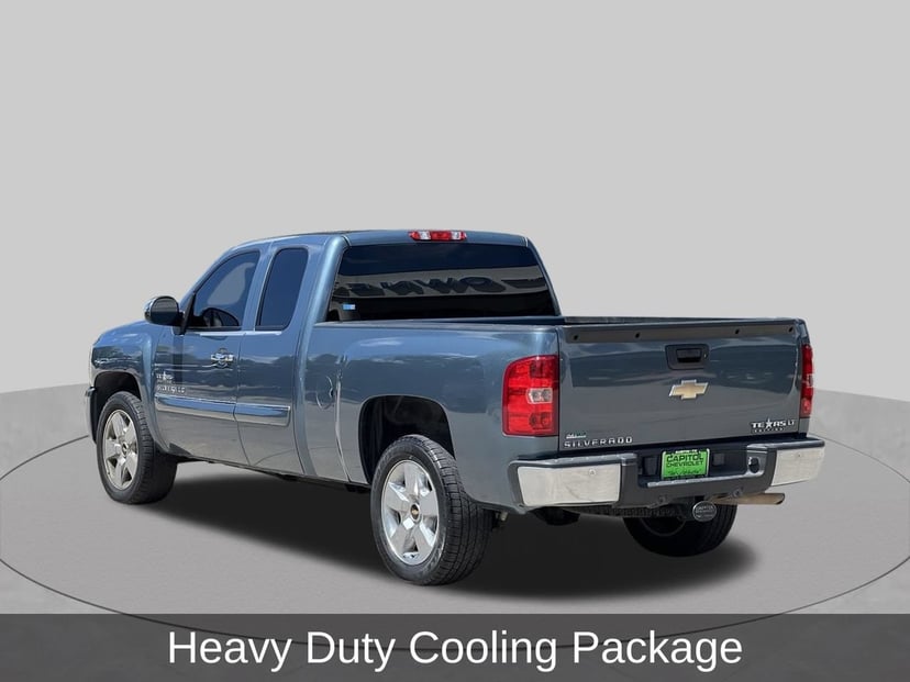 2011 Chevrolet Silverado 1500 - Image 3