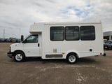 2016 Chevrolet Express Cutaway - Preview 4