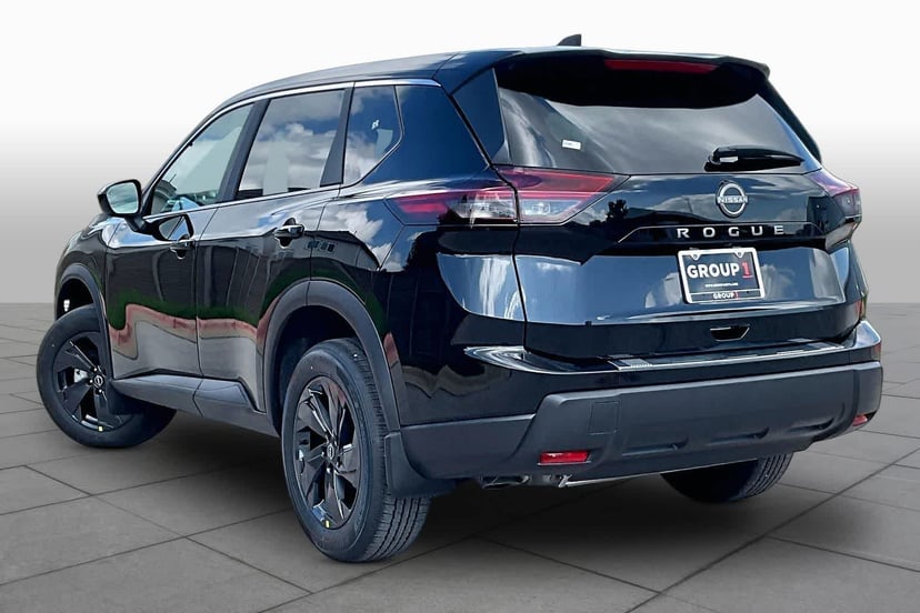 2026 Nissan Rogue - Image 3