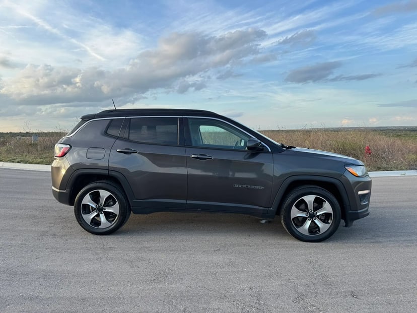 2018 Jeep Compass - Image 1