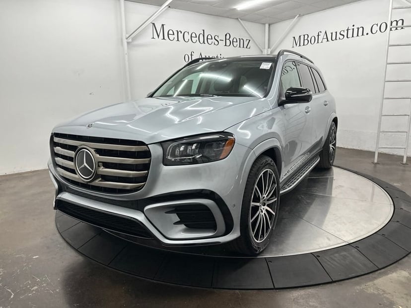 2026 Mercedes-Benz GLS - Image 2