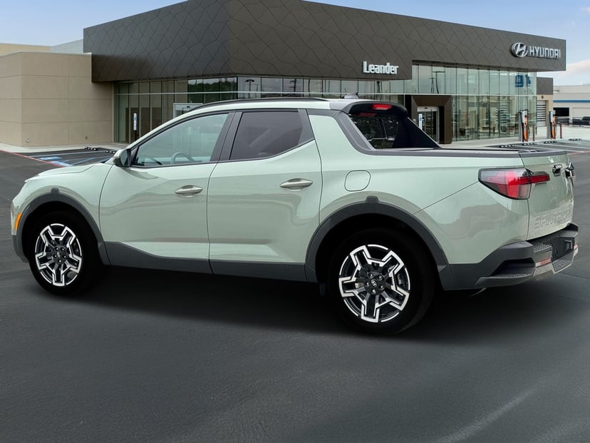 2025 Hyundai Santa Cruz - Image 2