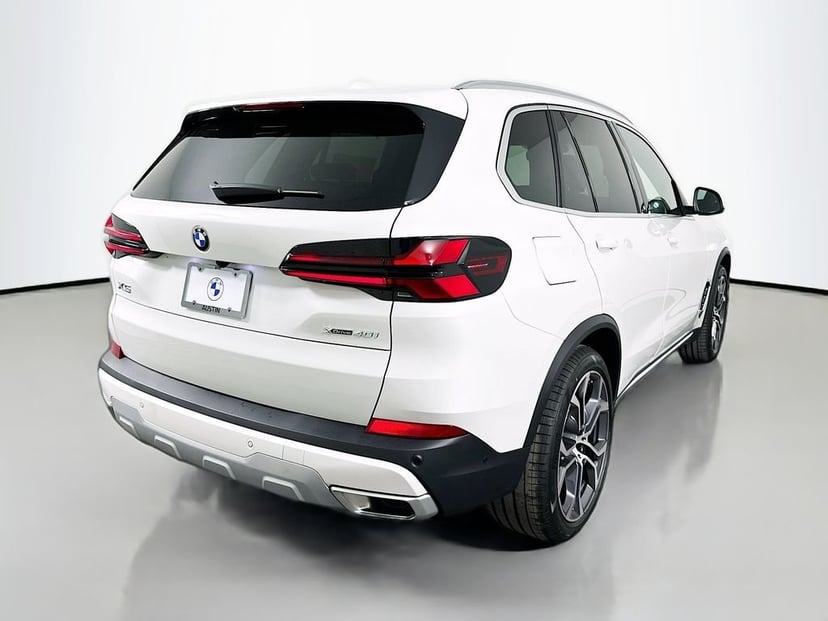 2026 BMW X5 - Image 3