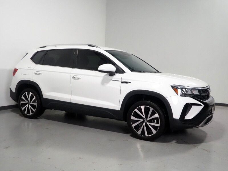 2024 Volkswagen Taos - Image 1