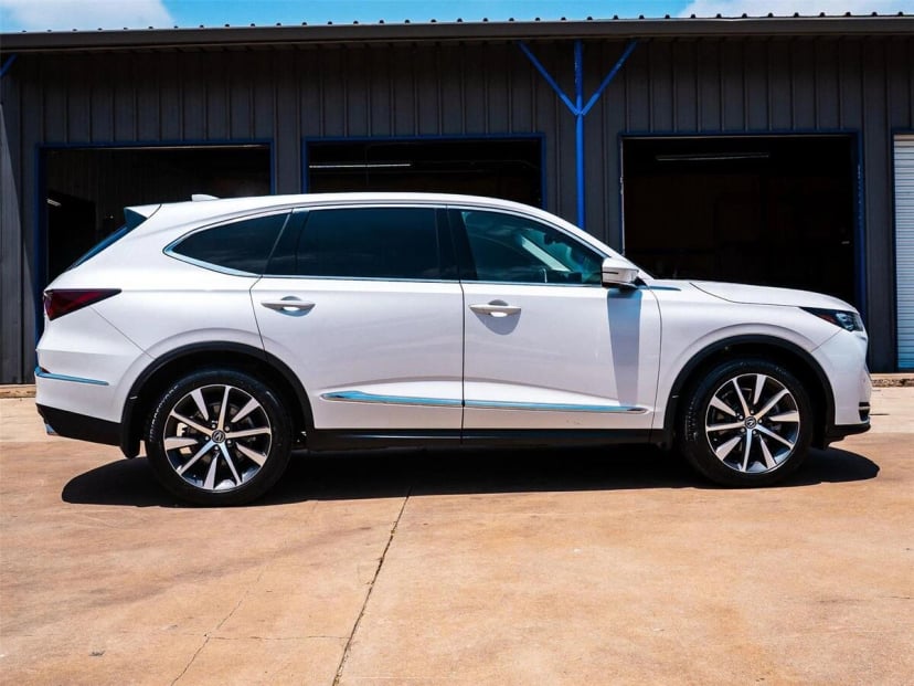 2025 Acura MDX - Image 2