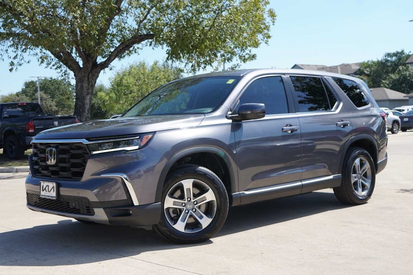 2025 Honda Pilot - Image 1