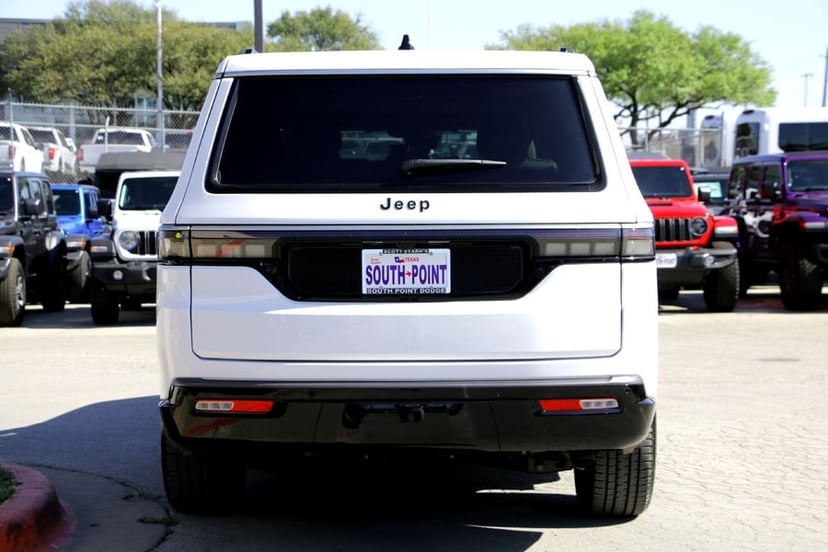 2026 Jeep Grand Wagoneer L - Image 3