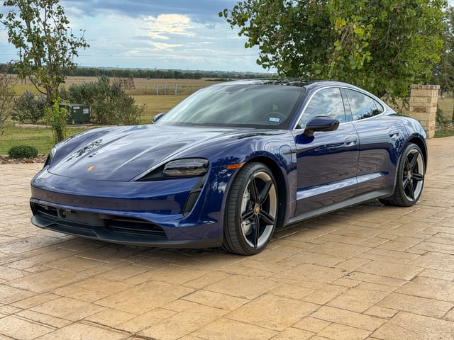 2022 Porsche Taycan