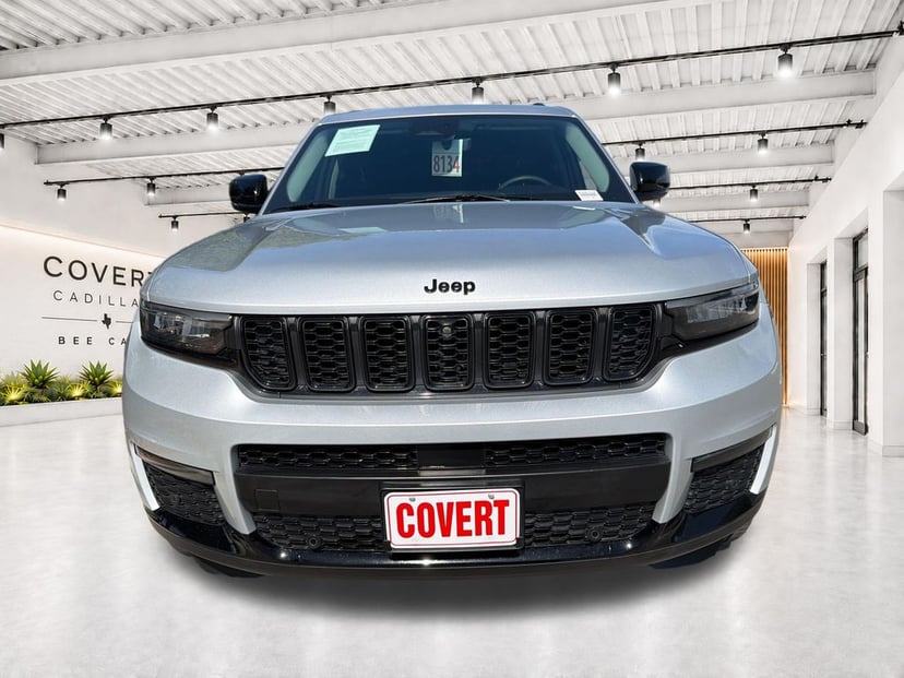 2023 Jeep Grand Cherokee L - Image 3