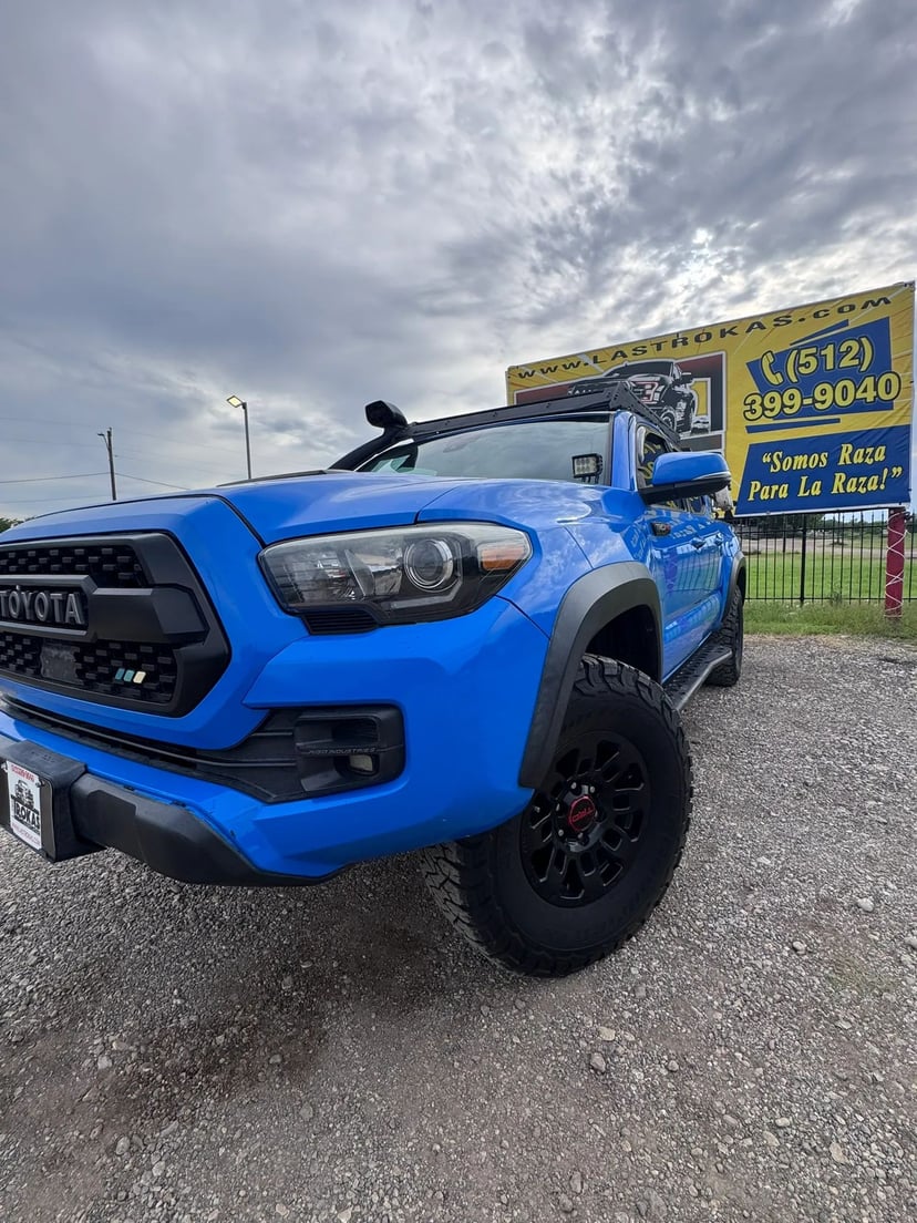 2019 Toyota Tacoma Double Cab - Image 2