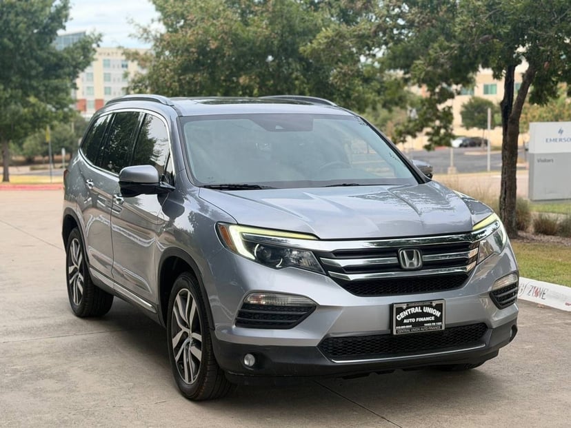 2017 Honda Pilot - Image 1