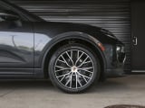 2026 Porsche Macan Electric - Preview 14