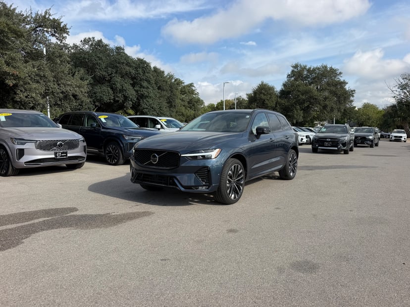 2026 Volvo XC60 - Image 1