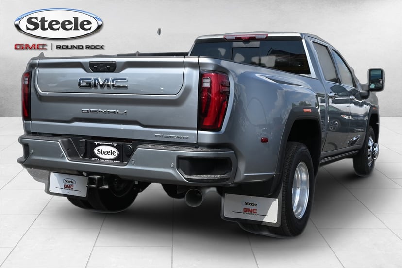2026 GMC Sierra 3500 HD - Image 2