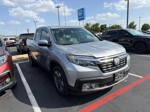 2019 Honda Ridgeline - Image 3