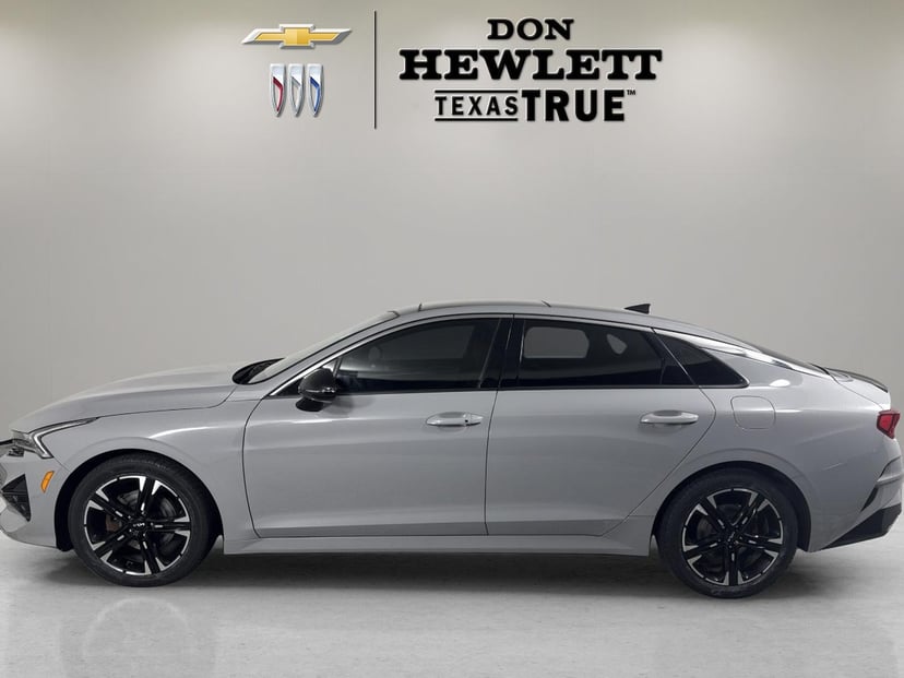 2023 Kia K5 - Image 2