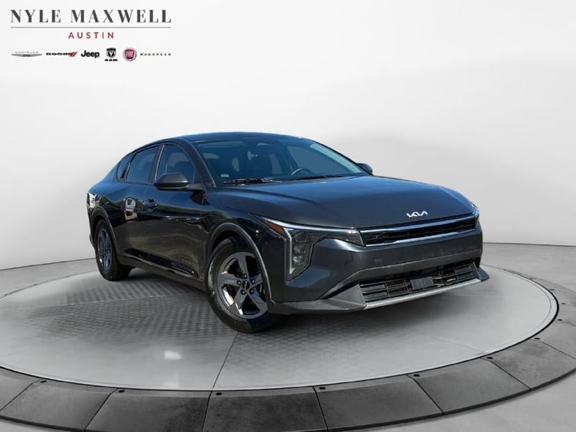 2025 Kia K4 - Image 1